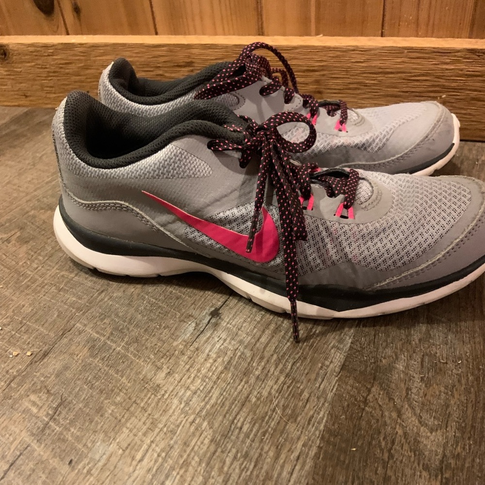 Nike training flex TR 5. size 6.5. Gently worn.